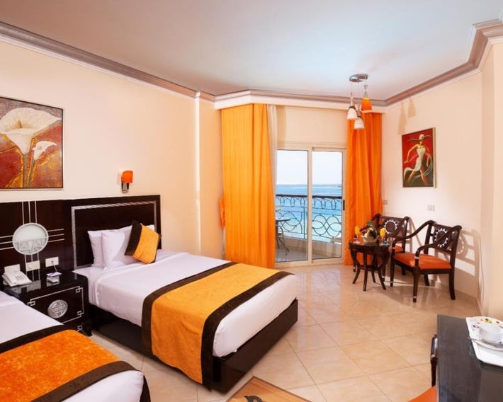 Sphinx Aqua Park Beach Resort