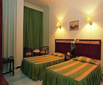 Cleopatra Tsokkos Richy Hotel