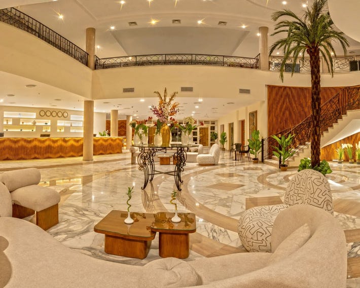 Coral Beach Resort Tiran