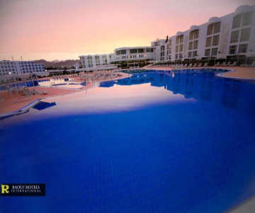 Raouf Hotels International Sun, Moon, Star