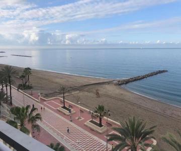 Apartamento En Primera Linea Con Acceso Directo A La Playa