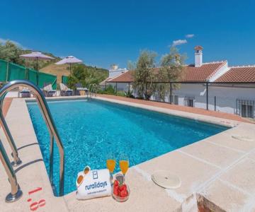 Casa Brenda Donald Antequera by Ruralidays