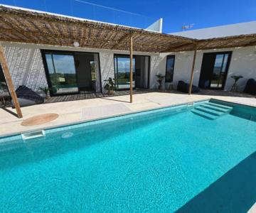Villa con piscina en Golf Isla Canela Links