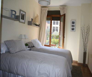 Conjunto Residencial Las Encinas by Costaluz Apartamentos