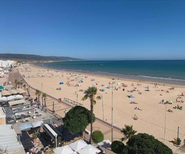 Apartamento en Paseo Marítimo de Barbate con plaza de garaje opcional