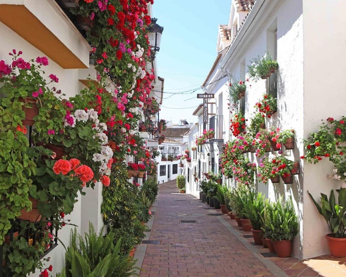 I AM La Posada Hotel and Apartment