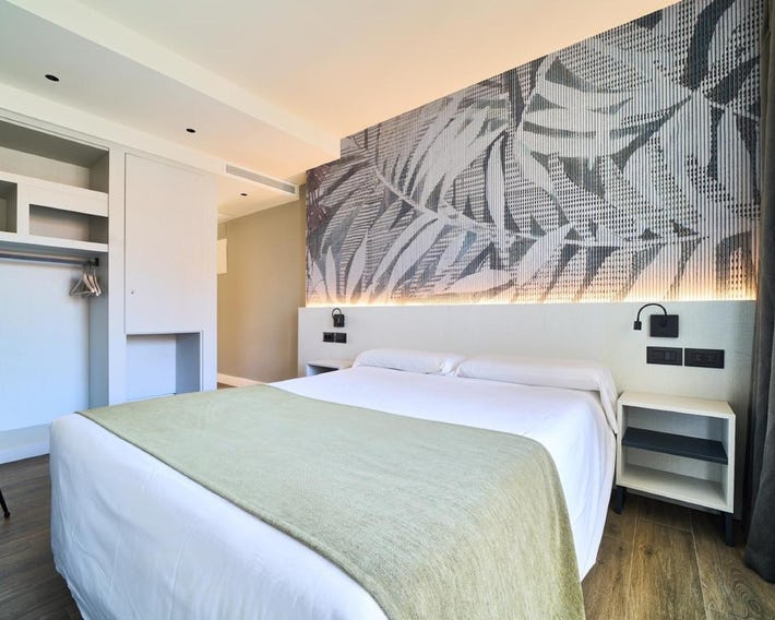 Hostal Sol y Miel