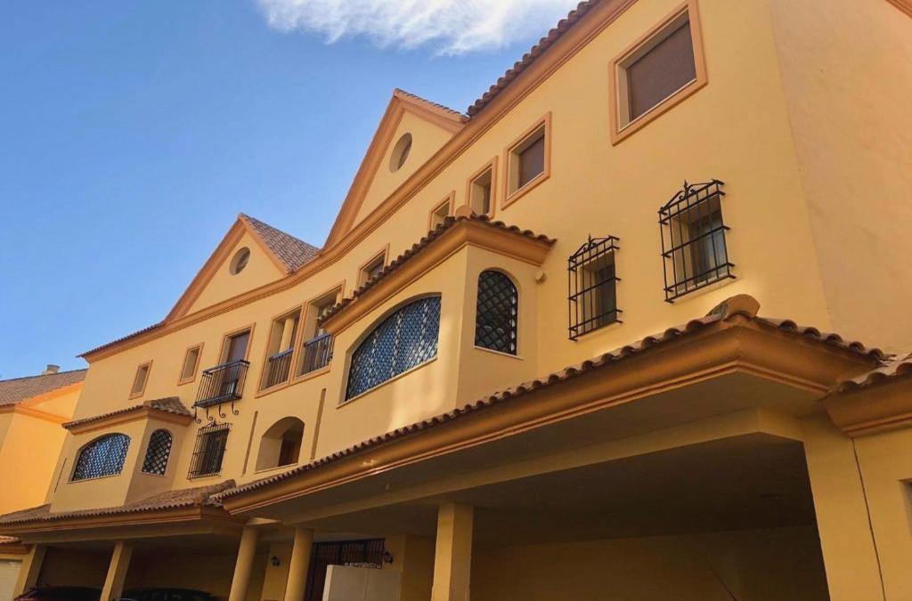 Luxurious duplex penthouse with golf and sea views