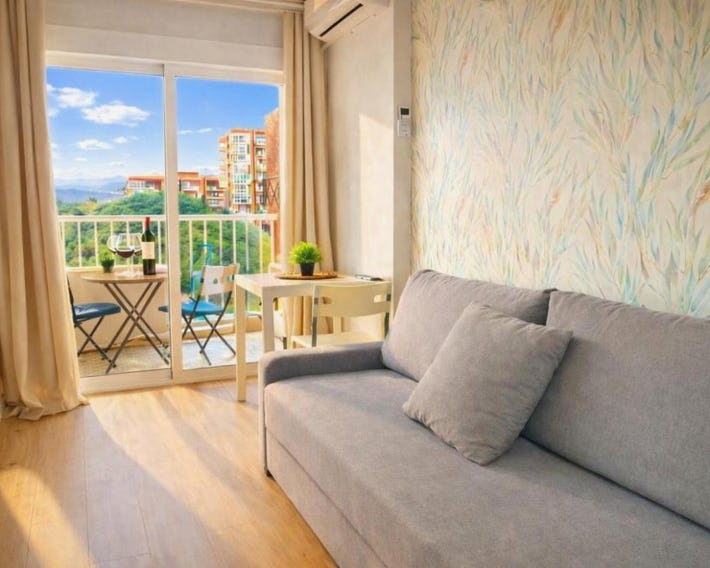 Vistas al Mar al Atardecer x Terraza Privada con Parking x Playa Cerca