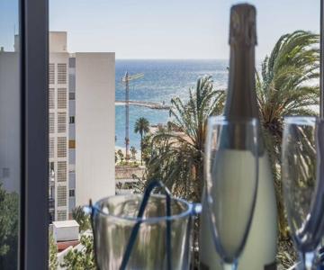 Apartamento Acogedor, Terraza, Piscina Y Mar