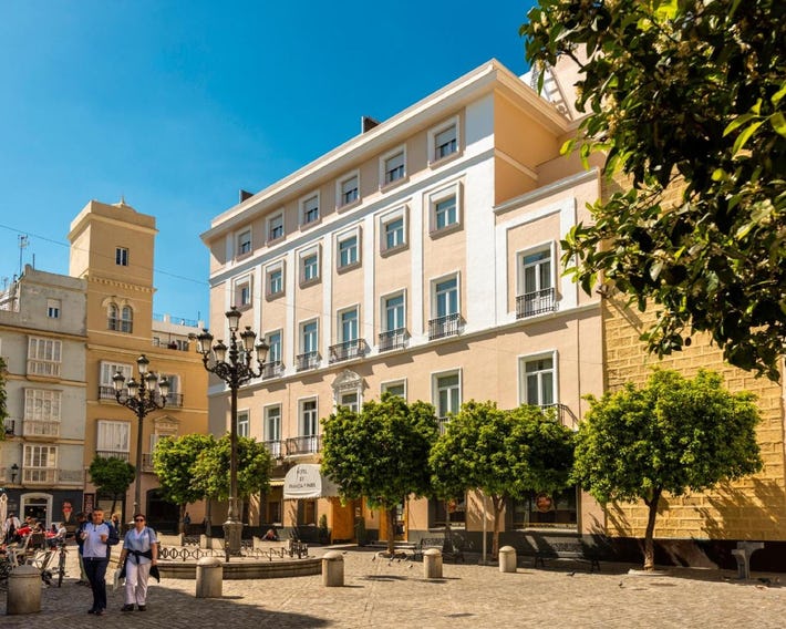 Hotel De Francia y París