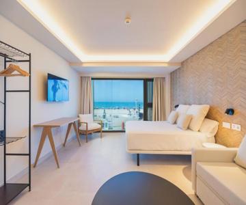Apartamentos Playa Victoria - by Grupo Tribu