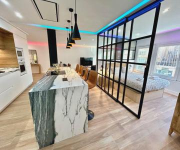 GATU PREMIUM Deseo Piso de Lujo junto el mar con Parking gratis -Mayores de 21 años y familias