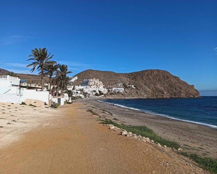 APARTAMENTO JUNTO A LA PLAYA