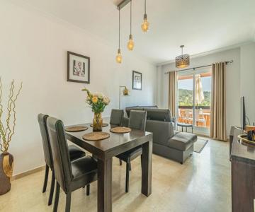 Casares Del Sol Apartment