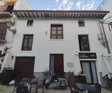 La Casa De La Plaza