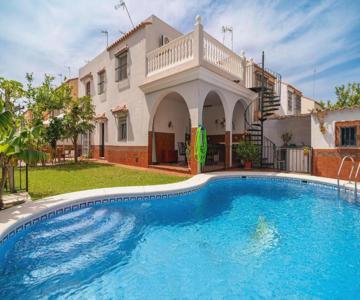 Cozy Home In Chipiona With Wifi