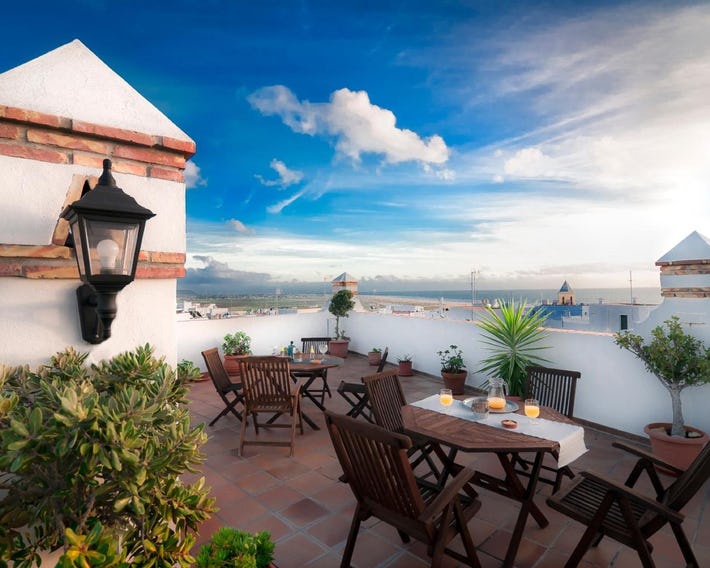 Hotel Restaurante Blanco y Verde