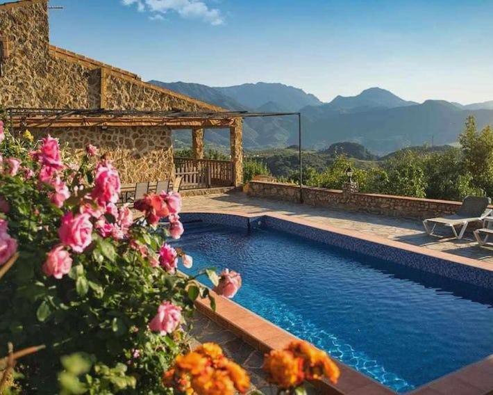 El Valle Dorado