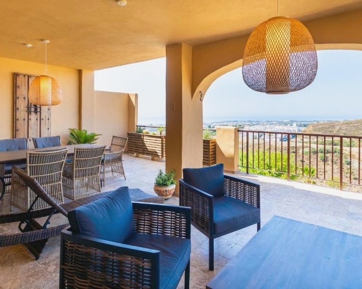 Newly Renovated Apartment with Amazing View