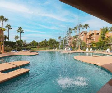 Luxury 3 Bed Sea Views With Pool