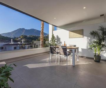 Elegant Two Bedroom Apartment at Estepona Hills!