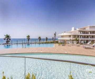 ViVi Homes - Alessio Pool, Sauna, Spa, Gym & Beach