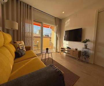 Sunny & Stylish beach apartment