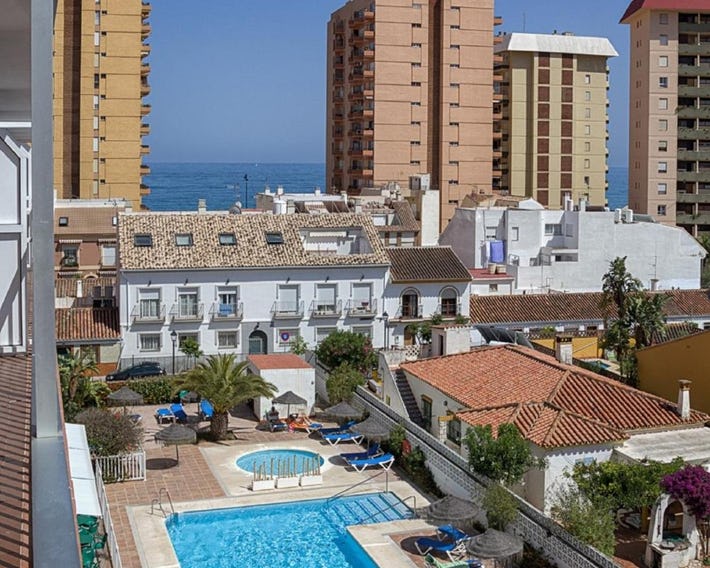 Apartamentos Embajador