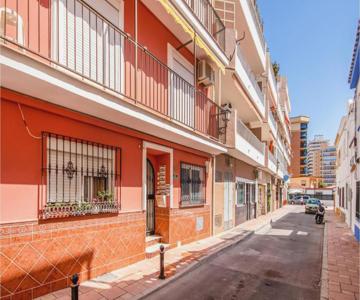 Stunning Apartment In Fuengirola With Wifi