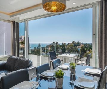 Luxurious Hillside Villa with Private Pool - Sea & Mountain Views