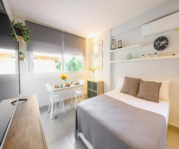 Studio, city center by 10ToSea