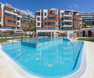 Fantastic Poolfront Apartment In Middel Views Ref 161