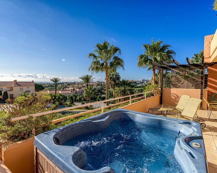 Malibu Apartments