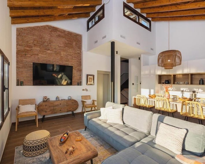 ChezmoiHomes Santiago Duplex Penthouse