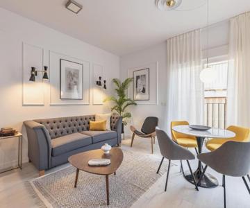 Central Stylish And Elegant 1 & 2 Br Apartments I