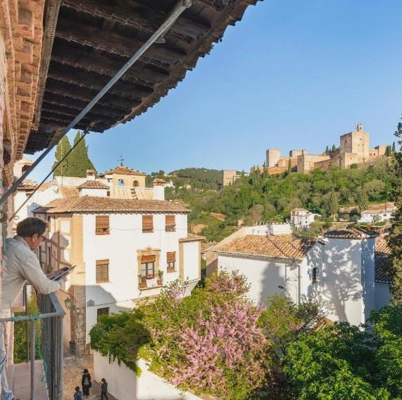 Stunning Alhambra view balconies, in the Albayzin