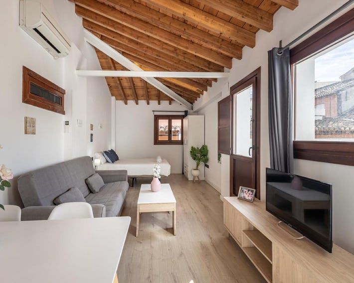Apartamentos Granada Deluxe 3000