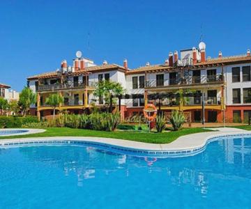 Apartamento Con Jardín Privado Y Acceso A Piscina