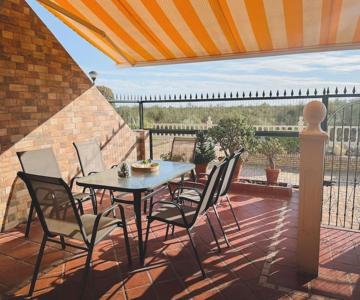Tolles Ferienhaus mit Sonnenterrasse direkt am Meer