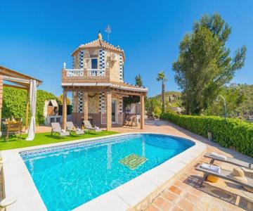 Casa La Noria Iznate by Ruralidays