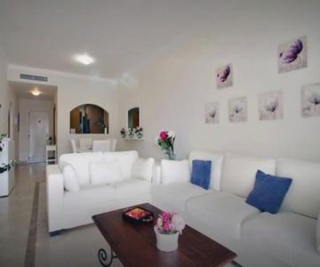 Apartamento familiar con JARDIN y TERRAZA Privada