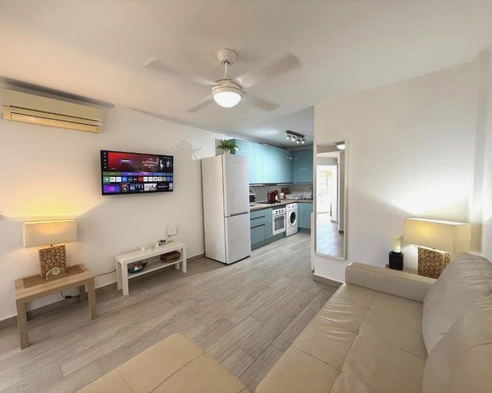 R39 Modern One bedroom Esmeralda II