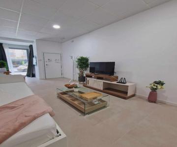 Urban suite 4 (1 room)