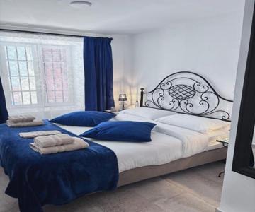 Shanti-s Andalusian Rooms