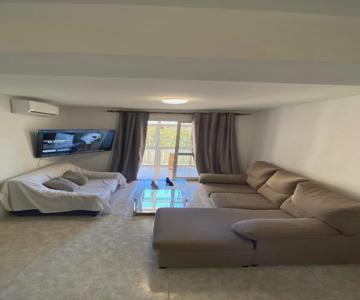 Apartamento cerca del mar