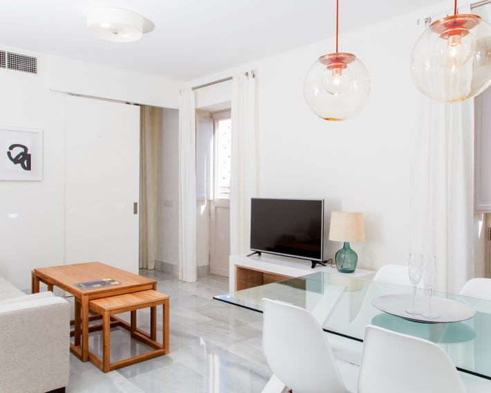 Urban Living Alcazabilla