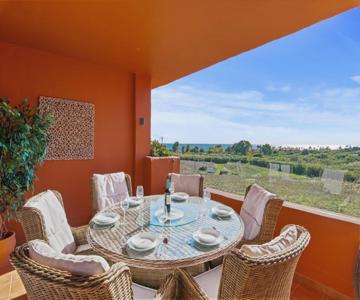 2303-huge 2 Bedrooms Apt With Sea View