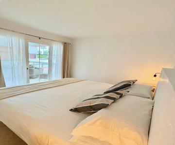 Marbella Beachside Apartment - 1 Min Walk to beach