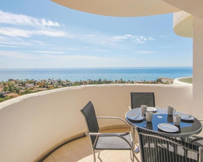 Sunny Apartment In Marbella